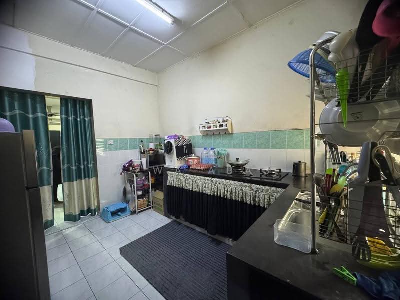 Rumah Teres 1-Tingkat untuk Dijual di Shah Alam (Selangor) - Azwa Abas - Kitchen - PropertyGuru.com.my