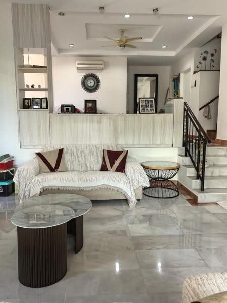 Semi-Detached House for Sale in Bukit Rahman Putra (Sungai Buloh) - Yang Stephanie - Living Room - PropertyGuru.com.my