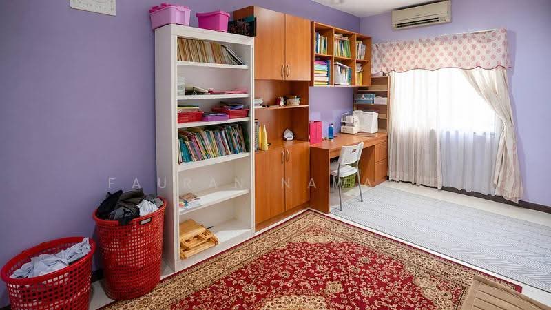 Rumah Teres 2-Tingkat untuk Dijual di Bukit Jelutong (Shah Alam) - Fauran Nawawi - PropertyGuru.com.my