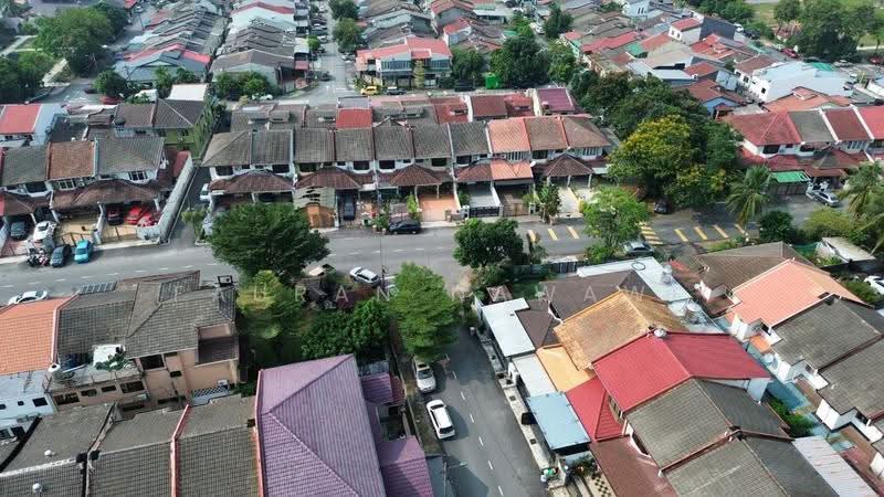 Rumah Teres 2-Tingkat untuk Dijual di Petaling Jaya (Selangor) - Fauran Nawawi - PropertyGuru.com.my