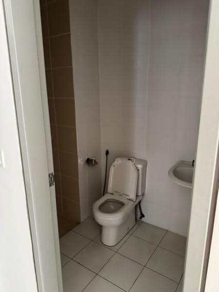 Kondominium untuk Dijual di The Wharf Residence - KT Go - Bathroom - PropertyGuru.com.my