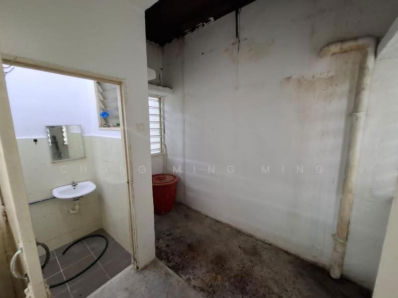Others for Sale in Ampang (Selangor) - Chong Ming Ming - Bathroom - PropertyGuru.com.my