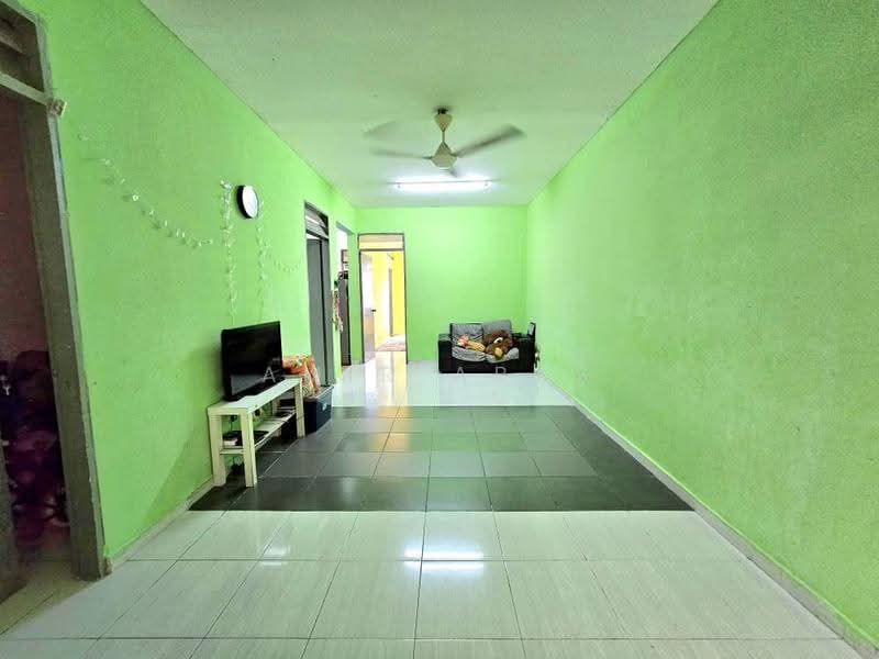 Apartment for Sale at Mentari Court - Amir Abas - Living Room - PropertyGuru.com.my