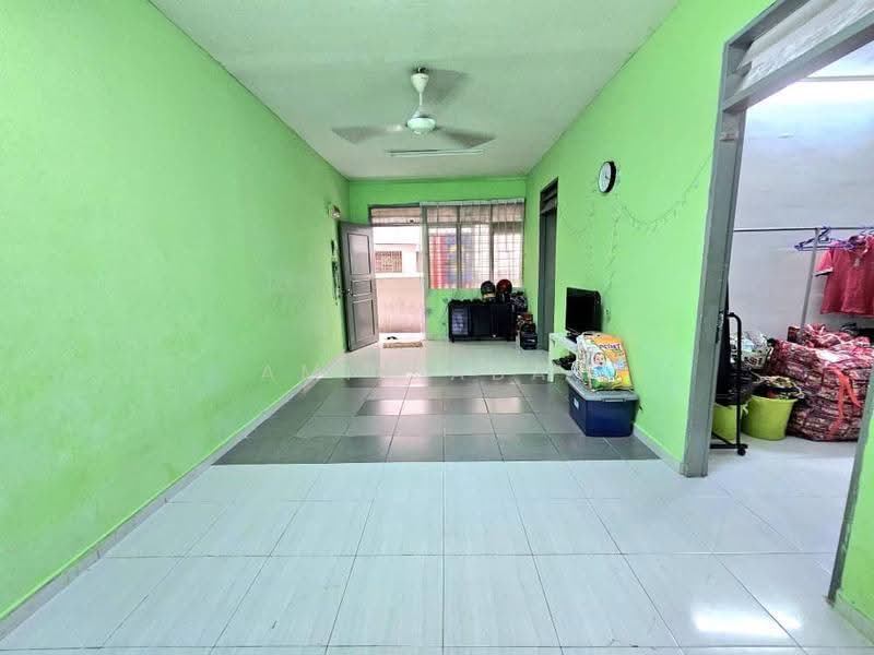 Apartment for Sale at Mentari Court - Amir Abas - Living Room - PropertyGuru.com.my