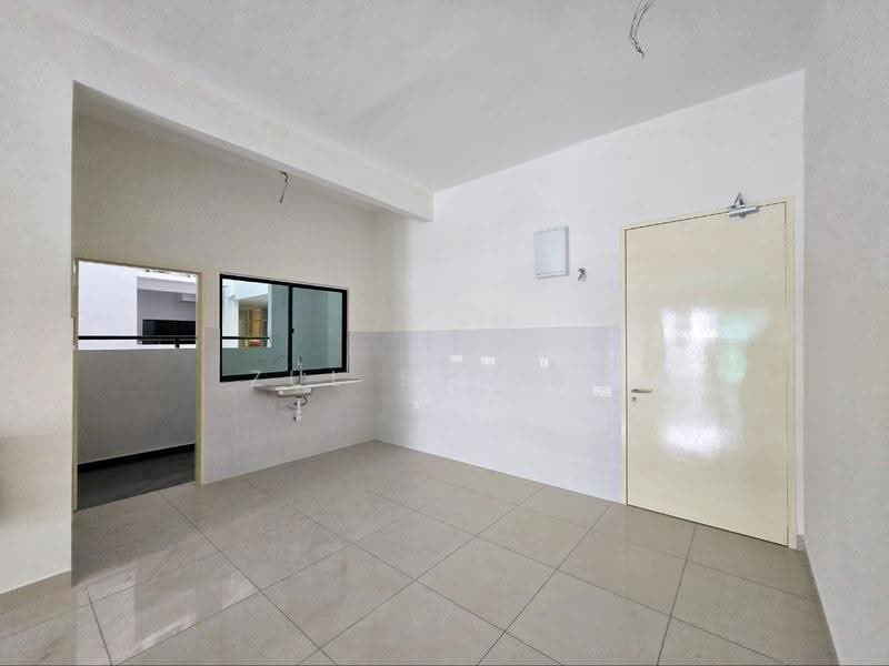 Kondominium untuk Dijual di Brezza Hill - Zul Syafiq - Interior - PropertyGuru.com.my