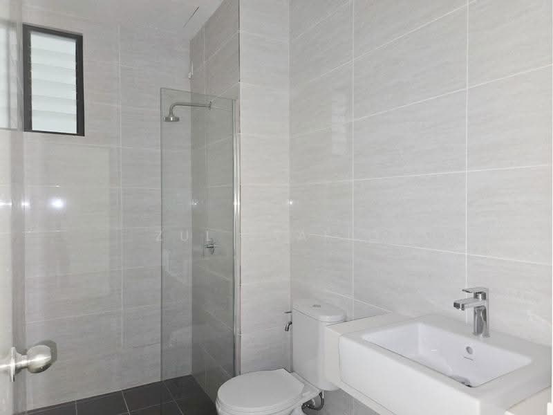 Kondominium untuk Dijual di Brezza Hill - Zul Syafiq - Bathroom - PropertyGuru.com.my