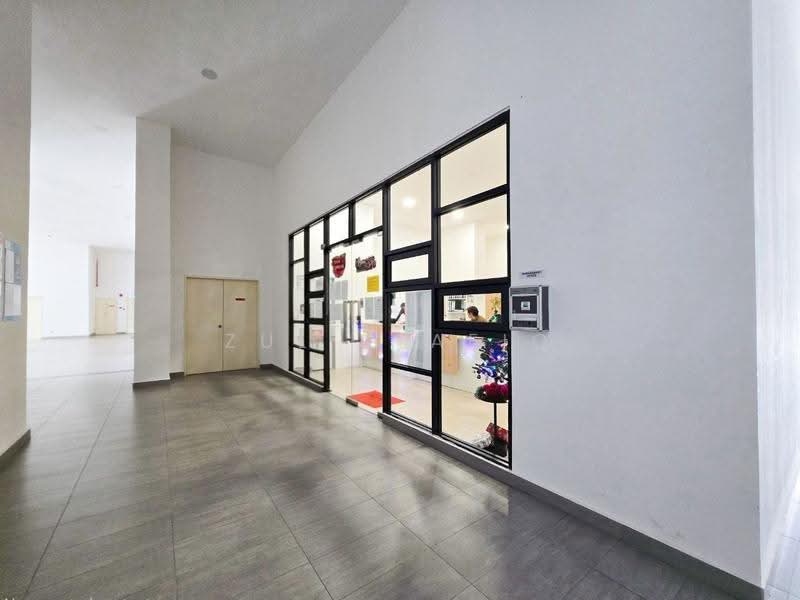Kondominium untuk Dijual di Brezza Hill - Zul Syafiq - Entrance - PropertyGuru.com.my