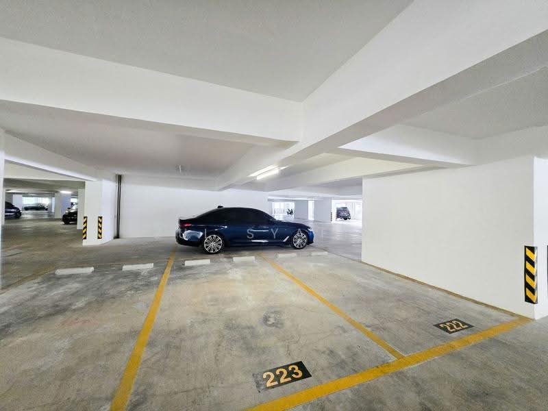 Kondominium untuk Dijual di Brezza Hill - Zul Syafiq - Car Park - PropertyGuru.com.my