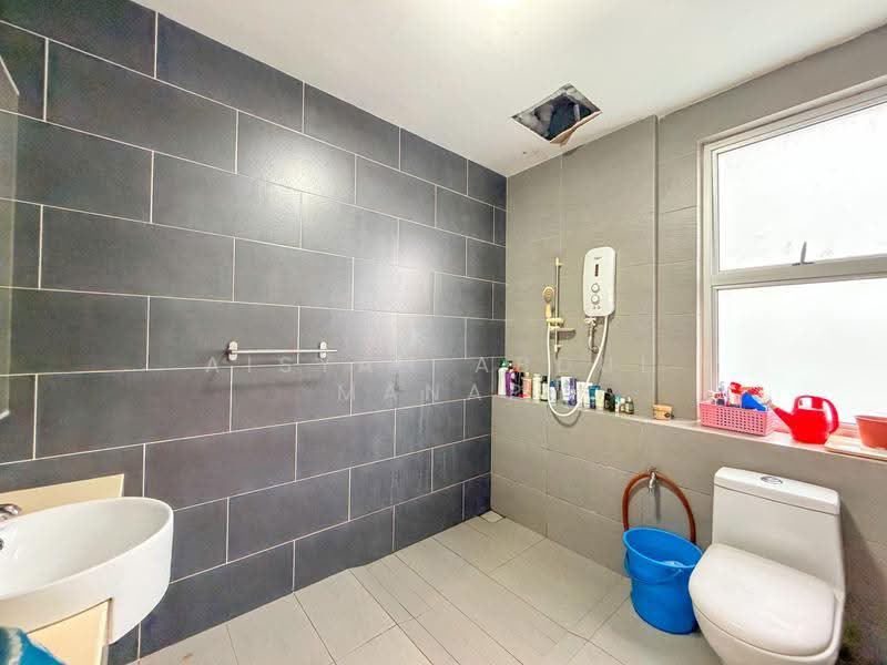 Semi-Detached House for Sale in Tropicana Heights (Kajang) - Aisyah Abdul Manap - Bathroom - PropertyGuru.com.my