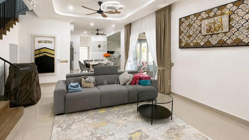 Rumah Berkembar untuk Dijual di Cyber 10 (Cyberjaya) - Afiqah zaidi - Living Room - PropertyGuru.com.my
