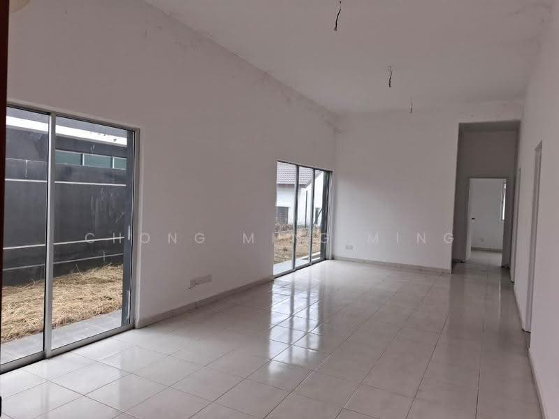 Semi-Detached House for Sale in Seremban (Negeri Sembilan) - Chong Ming Ming - Living Room - PropertyGuru.com.my