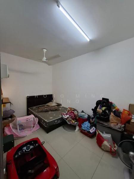 Apartment for Sale at Vista Sri Tanjung - Chong Ming Ming - Bedroom - PropertyGuru.com.my