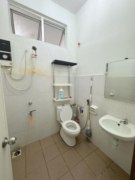 2-storey Terraced House for Sale in Taman Mutiara Rini (Skudai) - Zack Chow - Bathroom - PropertyGuru.com.my