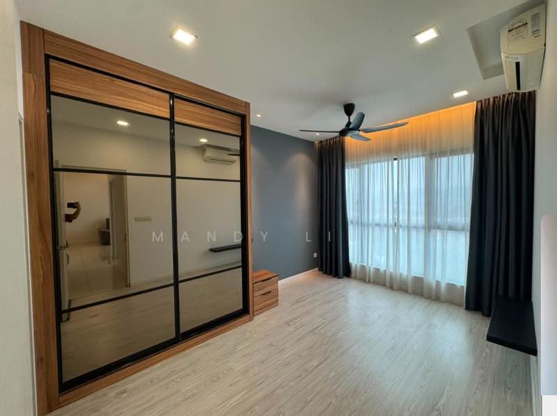 Kediaman Servis untuk Dijual di Three33 Residence - Mandy Liew - Bedroom - PropertyGuru.com.my