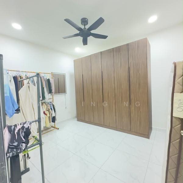 1.5-storey Terraced House for Sale in Taman Perling (Perling) - Austing Ng - Bedroom - PropertyGuru.com.my