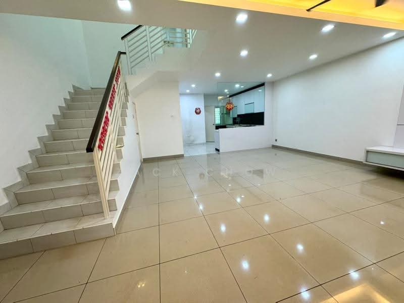 Rumah Teres 2-Tingkat untuk Dijual di Taman Seri Austin (Tebrau) - Zack Chow - Living Room - PropertyGuru.com.my