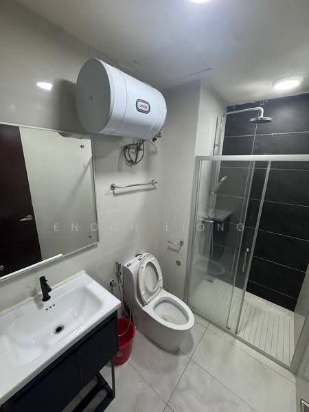Condominium for Rent at Amberside @ Country Garden Danga Bay - Enoch Liong - Bathroom - PropertyGuru.com.my
