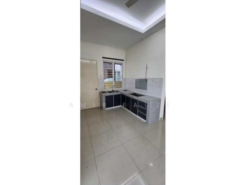 Rumah Teres 2-Tingkat untuk Disewa di Ampang Saujana (Ampang) - Amir Fauzi - Kitchen - PropertyGuru.com.my