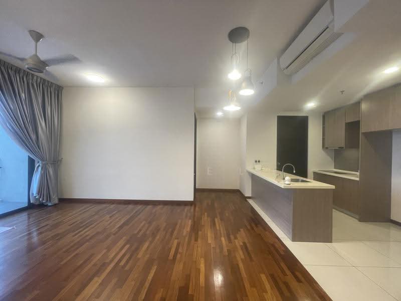 Kediaman Servis untuk Dijual di The Tamarind - Mocole Lee - Living Room - PropertyGuru.com.my