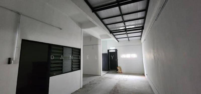 Shop for Sale in Taman Tasek (Johor Bahru) - Daniel Yong - Interior - PropertyGuru.com.my