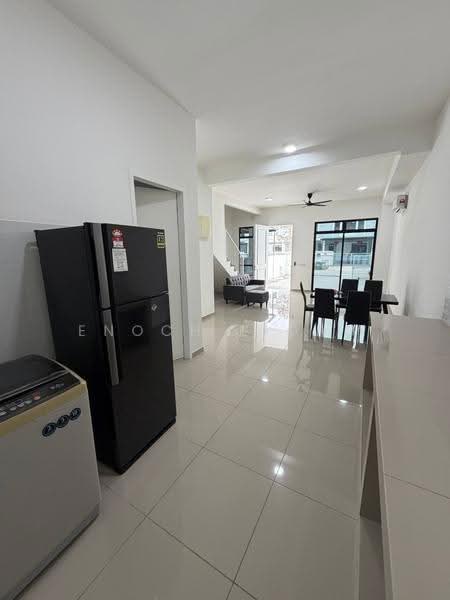 Rumah Teres untuk Disewa di Kota Masai (Pasir Gudang) - Enoch Liong - Living Room - PropertyGuru.com.my