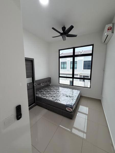 Rumah Teres untuk Disewa di Kota Masai (Pasir Gudang) - Enoch Liong - Bedroom - PropertyGuru.com.my