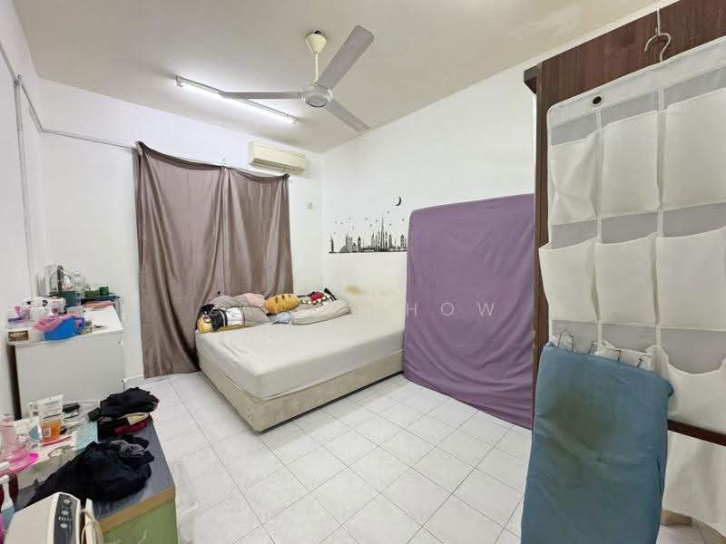 Rumah Teres 1.5-Tingkat untuk Dijual di Taman Pelangi Indah (Ulu Tiram) - Zack Chow - Bedroom - PropertyGuru.com.my