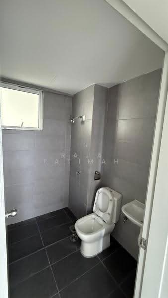 Condominium for Sale at E Park Residence - Raja Fatimah - Guest Bathroom - PropertyGuru.com.my