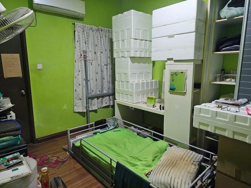 Rumah Teres 2-Tingkat untuk Dijual di Seksyen 23 (Shah Alam) - Abdul Qadir - Bedroom - PropertyGuru.com.my