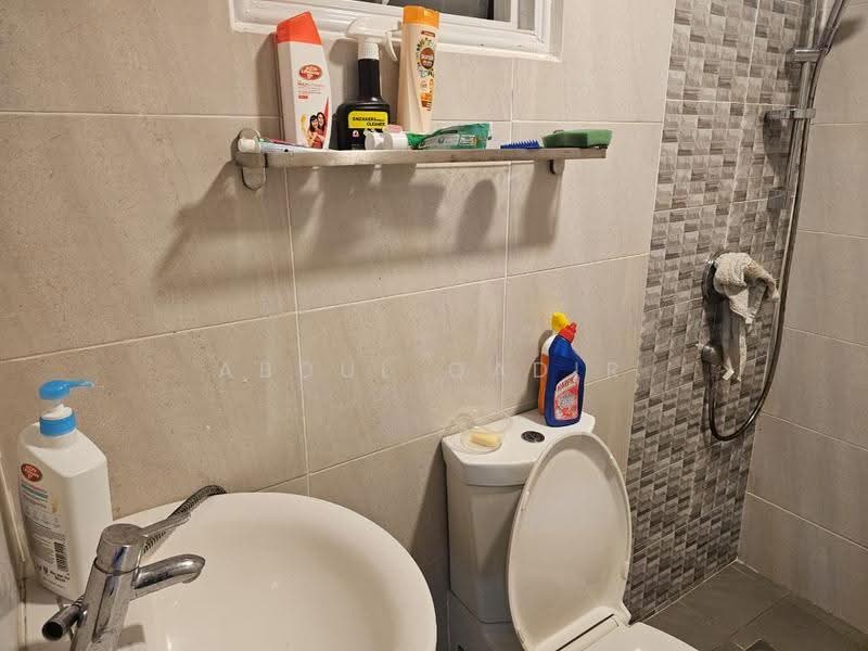 Rumah Teres 2-Tingkat untuk Dijual di Seksyen 23 (Shah Alam) - Abdul Qadir - Bathroom - PropertyGuru.com.my