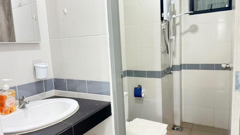 Apartment for Rent at The 1878 @ Tabuan Jaya - Kenneth Wong - Bathroom - PropertyGuru.com.my