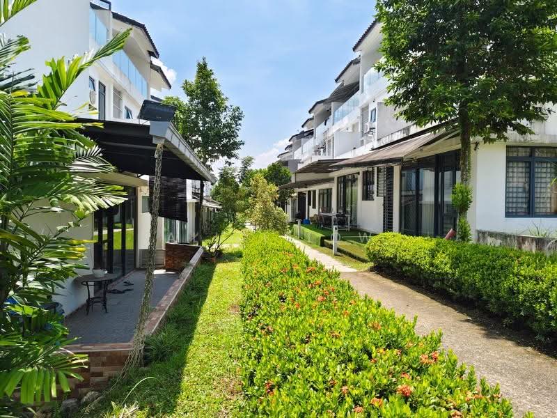 Rumah Teres 3-Tingkat untuk Dijual di Rawang (Selangor) - Alice Low - Exterior - PropertyGuru.com.my