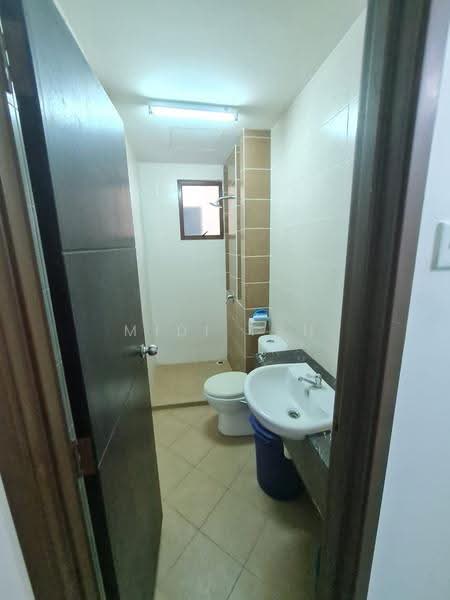 Apartment for Sale at Desa Idaman Residences - Midi Tan - Bathroom - PropertyGuru.com.my