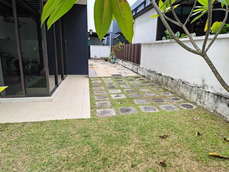 Semi-Detached House for Sale in Denai Alam (Shah Alam) - Hazlan Abdul Hadi - Exterior - PropertyGuru.com.my