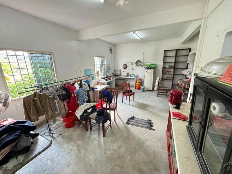 Rumah Berkembar untuk Dijual di Taman Pelangi (Johor Bahru) - Olivia Ching - Kitchen - PropertyGuru.com.my