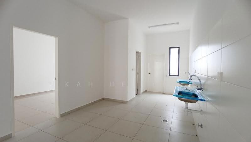 2-storey Terraced House for Rent in Bandar Enstek (Negeri Sembilan) - Kah Hee Lim - Kitchen - PropertyGuru.com.my