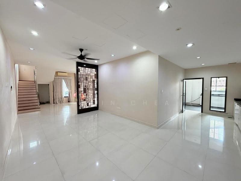 Bungalow House untuk Disewa di Taman Sri Tebrau (Johor Bahru) - Jit Sin Cheah - Living Room - PropertyGuru.com.my
