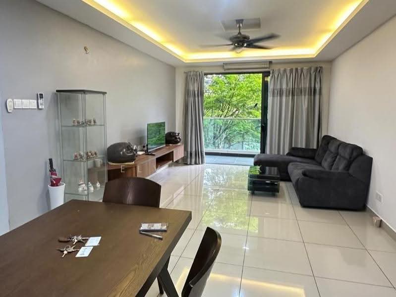 Kondominium untuk Dijual di Palace Court (Sri Istana) - Elvis Kok - Living Room - PropertyGuru.com.my