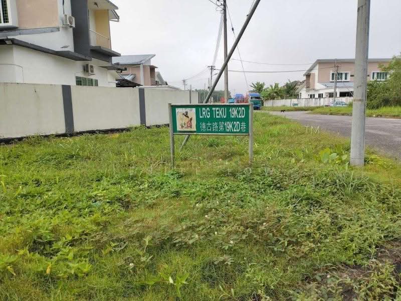 1.5-storey Terraced House for Sale in Sungai Teku, Sibu (Sibu) - Leslie Low - Exterior - PropertyGuru.com.my