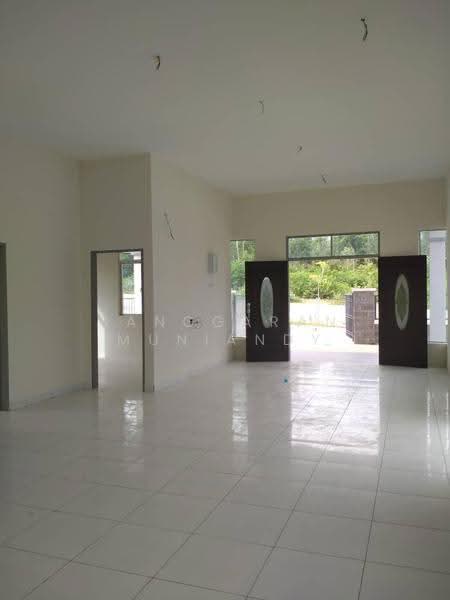 Bungalow House for Sale in Rumah Banglo Setingkat di Sik,Kedah (Sik) - Sanggaran Muniandy - Living Room - PropertyGuru.com.my
