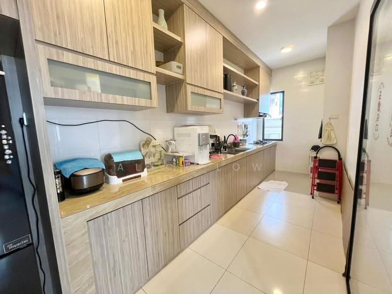 Rumah Teres 2-Tingkat untuk Dijual di Rawang (Selangor) - Alice Low - Kitchen - PropertyGuru.com.my