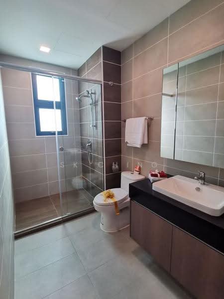 Kediaman Servis untuk Dijual di Maxim D'Parc - SK Ching - Bathroom - PropertyGuru.com.my