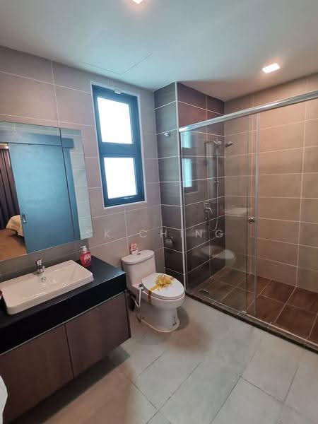 Kediaman Servis untuk Dijual di Maxim D'Parc - SK Ching - Bathroom - PropertyGuru.com.my