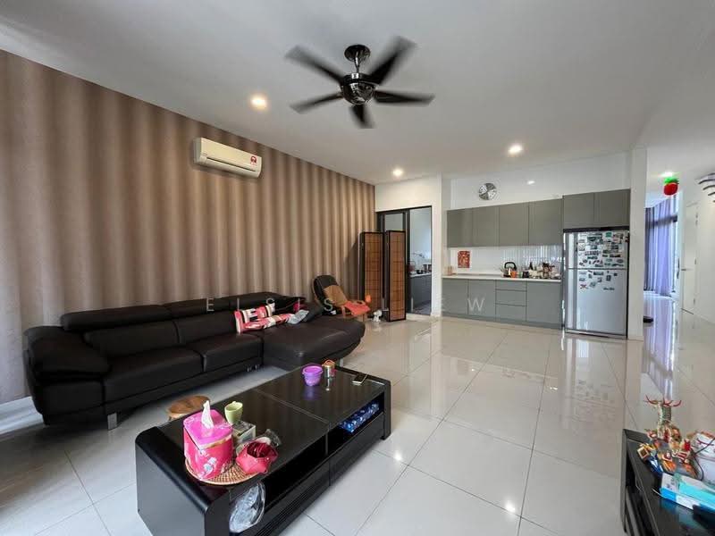 Terraced House for Sale in Lake Fields (Sungai Besi) - Elsis Liew - Living Room - PropertyGuru.com.my