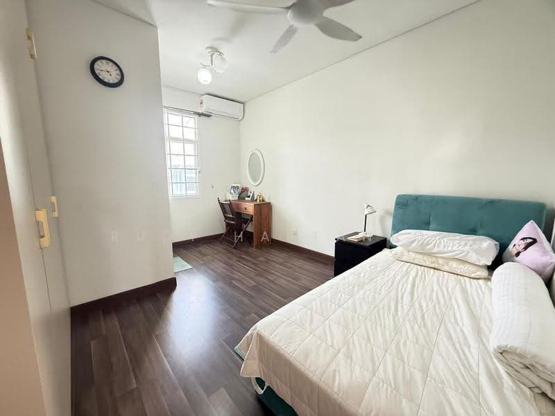 Rumah Teres 2-Tingkat untuk Dijual di Nilai (Negeri Sembilan) - Rudy Hartanto - Bedroom - PropertyGuru.com.my