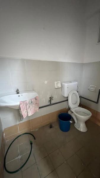 Shop / Office untuk Disewa di Butterworth (Penang) - Christine Tan - Bathroom - PropertyGuru.com.my