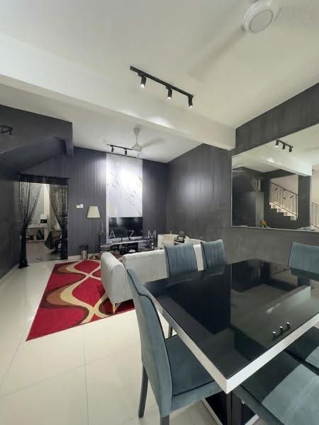 2-storey Terraced House for Sale in Cheras (Selangor) - Azmi . - Living Room - PropertyGuru.com.my