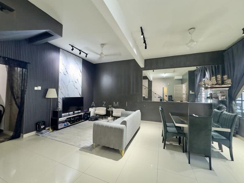 2-storey Terraced House for Sale in Cheras (Selangor) - Azmi . - Living Room - PropertyGuru.com.my