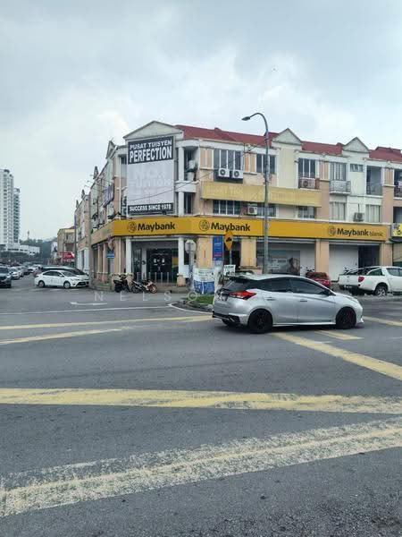 Shop for Rent in Batu Caves (Selangor) - Nelson Ng - Exterior - PropertyGuru.com.my