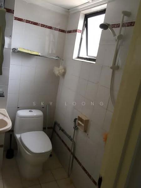 Kondominium untuk Dijual di Ehsan Ria - Sky Loong - Bathroom - PropertyGuru.com.my
